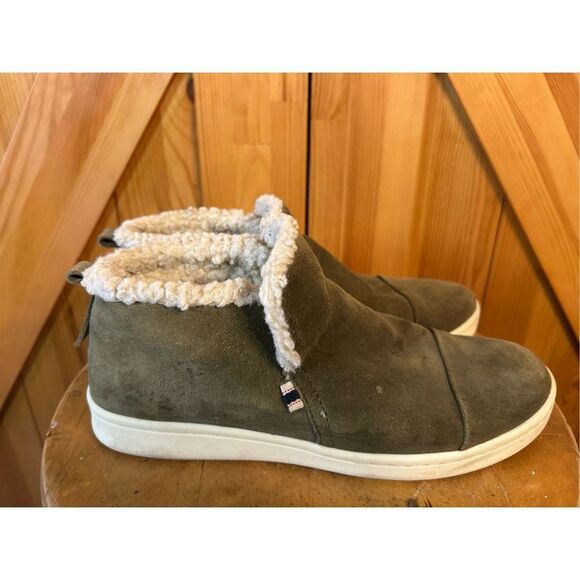 ed ellen degeneres Size 8.5M Suede Fleece Lined ankle Boot - Picture 1 of 8
